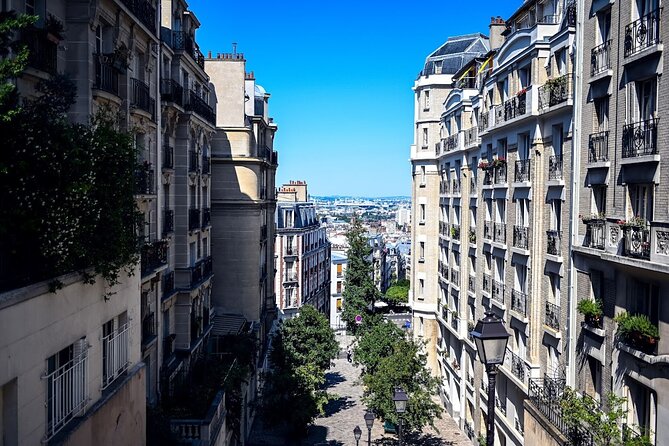 Paris Chocolate and Pastry Private Tour With Secret Food Tours - Who should book this Montmartre food walk?