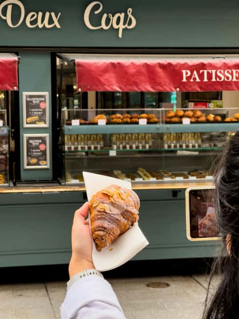 Paris: Montmartre Pastry and Chocolate Tasting Tour - Starting at Place Pigalle