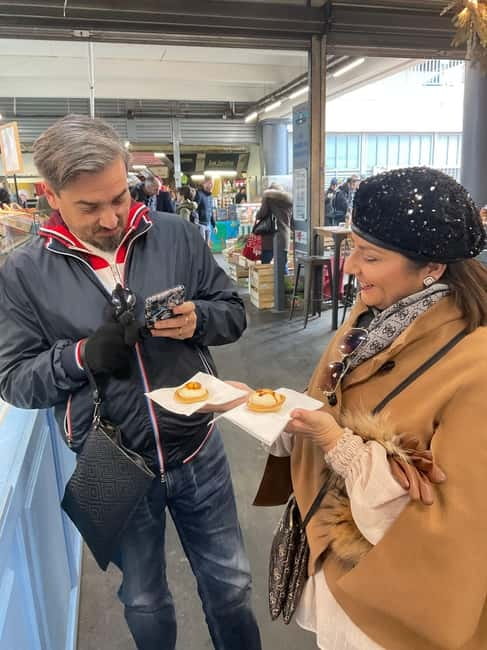 Paris: Montmartre Pastry and Chocolate Tasting Tour - Reliability and how to protect your plans