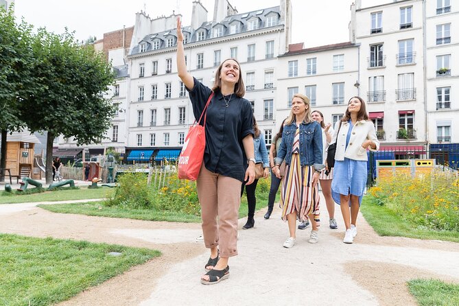 Paris Pastry Tour - Croissants, Macarons & Iconic French Desserts - Chocolate at PLAQ Chocolat