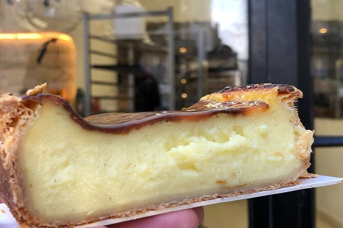 Paris Pastry Tour - Croissants, Macarons & Iconic French Desserts - Finishing with a macaron at Jeffrey Cagnes Paris 2ème