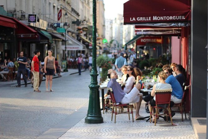 Paris Pastry Tour - Croissants, Macarons & Iconic French Desserts - Starting with pain au chocolat at Victoire Boulangerie