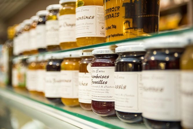 Paris Saint-Germain Private Tasting Tour with Chocolate plus Pastries & Macaron - Why a private tour changes the experience