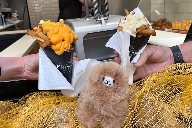 Private Day Trip Brussels from Paris with Chocolate/Beer Tasting - Manneken Pis is small, famous, and quick