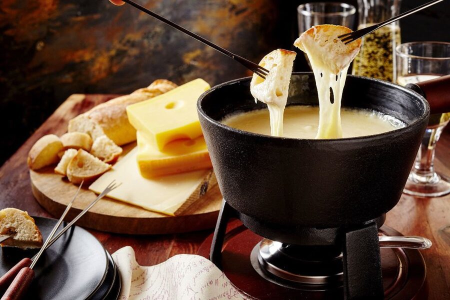 Private Swiss Cheese & Chocolate Tasting Trip in Gruyeres - What to expect at La Maison du Gruyère