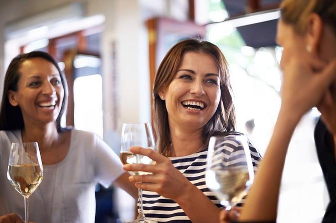 Private Wine and Chocolate Tour in Niagara Wine Region - Why a private Niagara wine tour can be worth the price