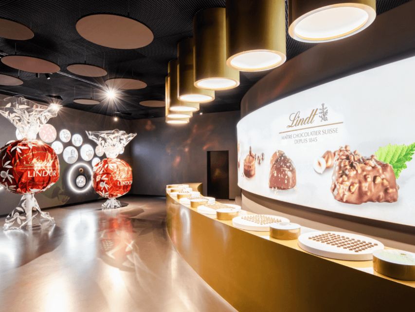 Private Zurich City Tour with Cruise and Lindt Chocolate - Three Zurich highlights in five hours