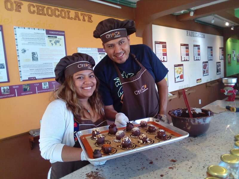 Puerto Vallarta: 2-Hour Chocolate Truffles Workshop - Learning the marble tempering method