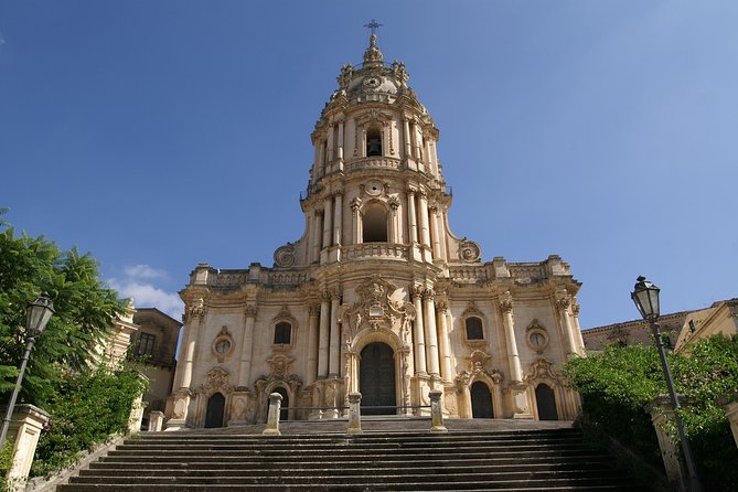 Ragusa, Noto and Chocolate Tasting - Day tour from Siracusa - Ragusa Ibla, where Baroque Sicily feels theatrical