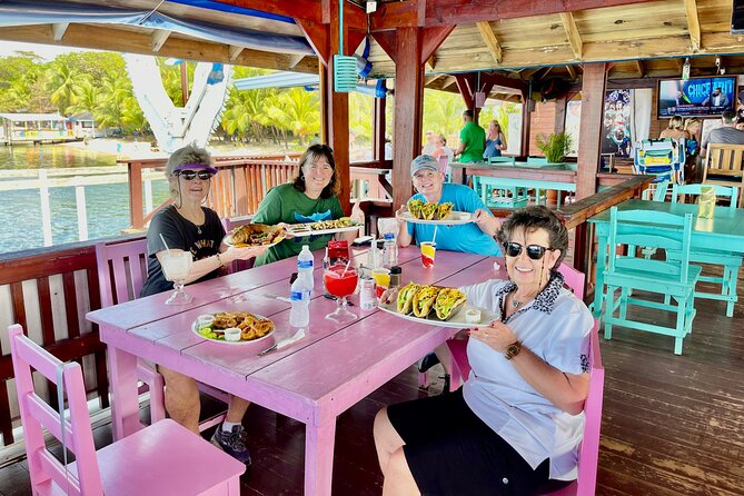 Roatán Island Tour: Sloth & Monkey Park, Rum, and Chocolate - The flexible part: West End, lunch, shopping, and photos