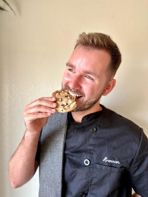 San Francisco: Chocolate Chip Cookie Workshop - Mixing the family recipe