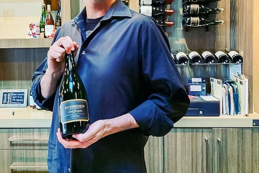 Santa Barbara: Wine, Chocolate and History Walking Tour - Two boutique wineries and two wine samples
