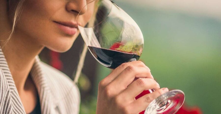 Santa Barbara: Wine, Chocolate and History Walking Tour - Starting at the depot and walking downtown