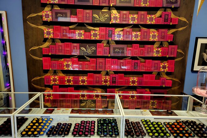 Santa Fe Chocolate Tasting and History Exploration Tour - Starting with chocolate at La Fonda