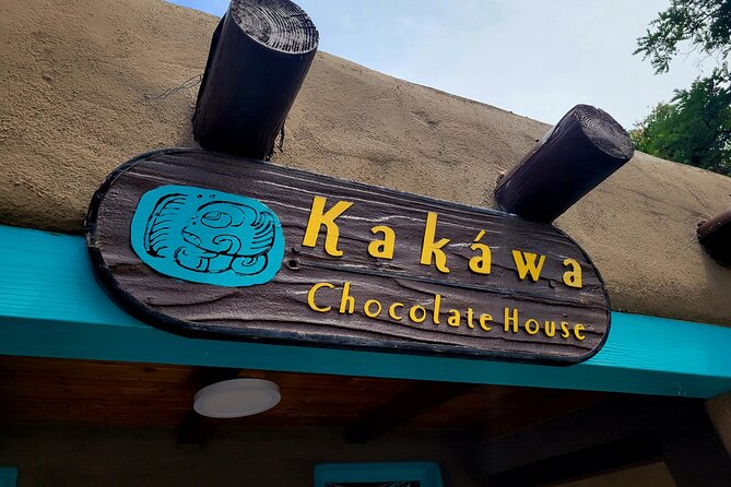Santa Fe Chocolate Tasting and History Exploration Tour - How the guides shape the experience