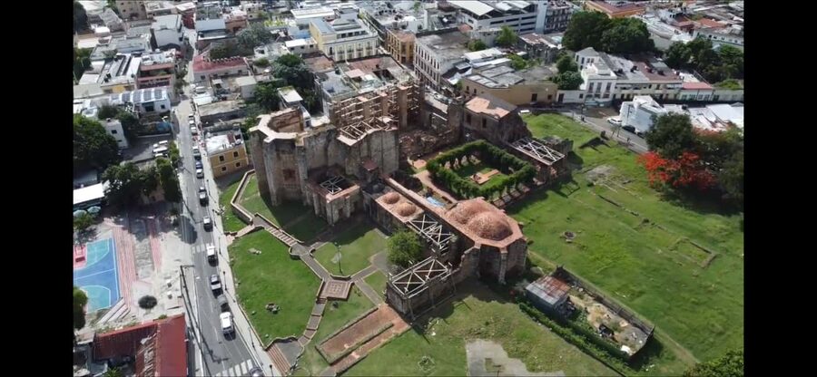 Santo Domingo: Colonial Zone Tour with tasting - What the guide adds to the experience