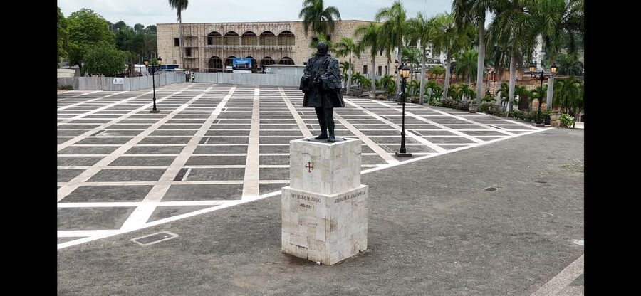 Santo Domingo: Colonial Zone Tour with tasting - Price, timing, and who gets the best value