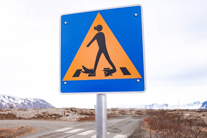 Snorkel the Silfra Fissure-Meet on Location (Free Photos & Cocoa) - Small groups, guides, and waiting time