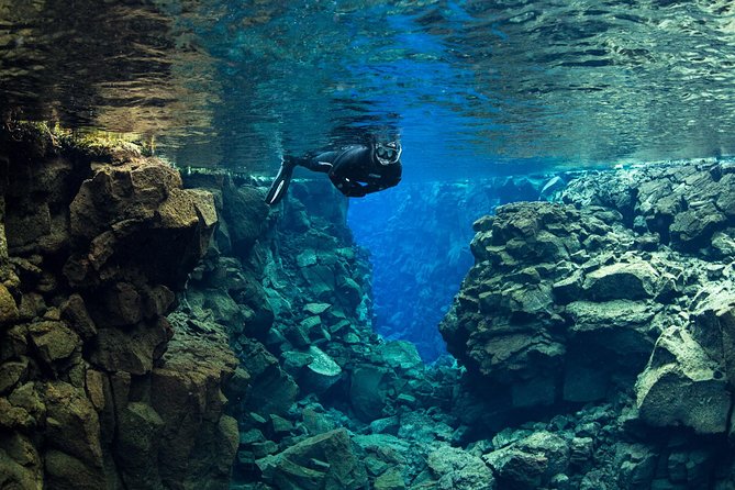 Snorkel the Silfra Fissure-Meet on Location (Free Photos & Cocoa) - Underwater photos and the guide’s camera