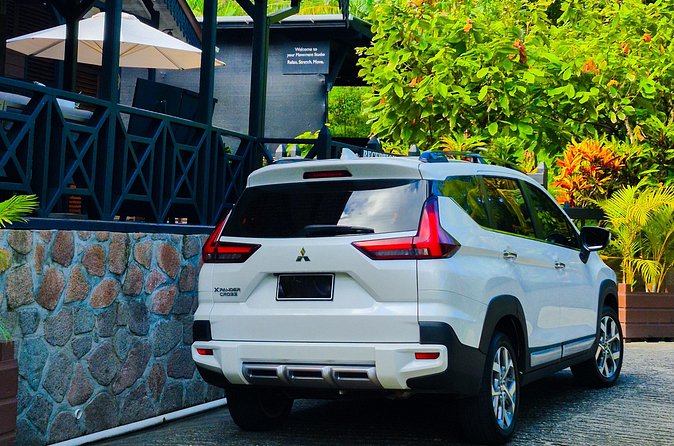 St Lucia Airport Transfer to Hotel Chocolat - Why the private format can be worth $50 per person