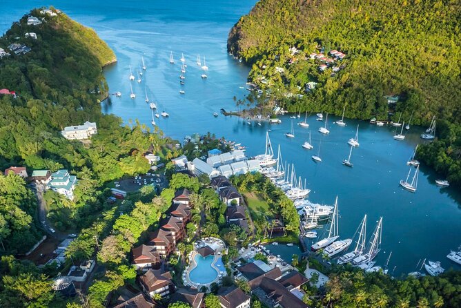 St Lucia Chocolate Making Marigot Bay & Souvenir Shopping - Horizon Cocktails and the short photo break