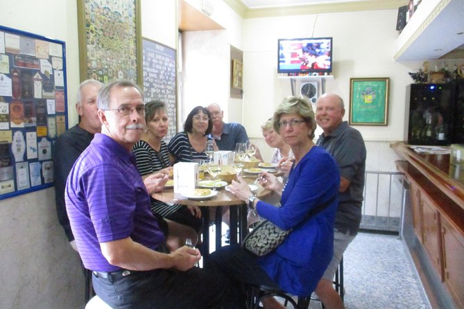 Tapas and history tour ending with churros with chocolate - Ending with churros and chocolate on Calle del Arenal