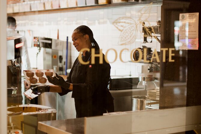 The Art of Chocolate Making Bean-To-Bar Experience in Cape Town - What the tasting is like