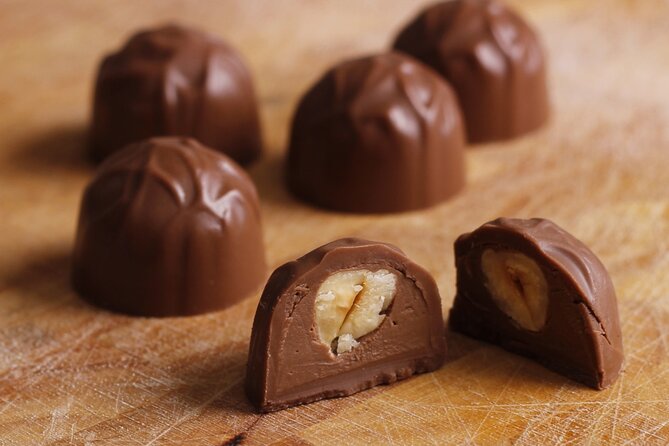 Unique Belgian Chocolate Making Workshop in Bruges - Making pralines with dark shells and milk ganache