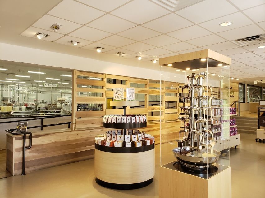 Vegas: Taste, Explore & Shop Chocolate Tour - Timing, comfort, and practical planning