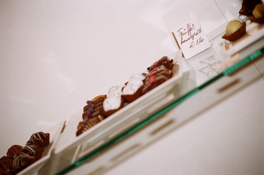Vienna: 2.5-Hour Viennese Coffee, Cake, and Chocolate Tour - Chocolate at a specialty shop