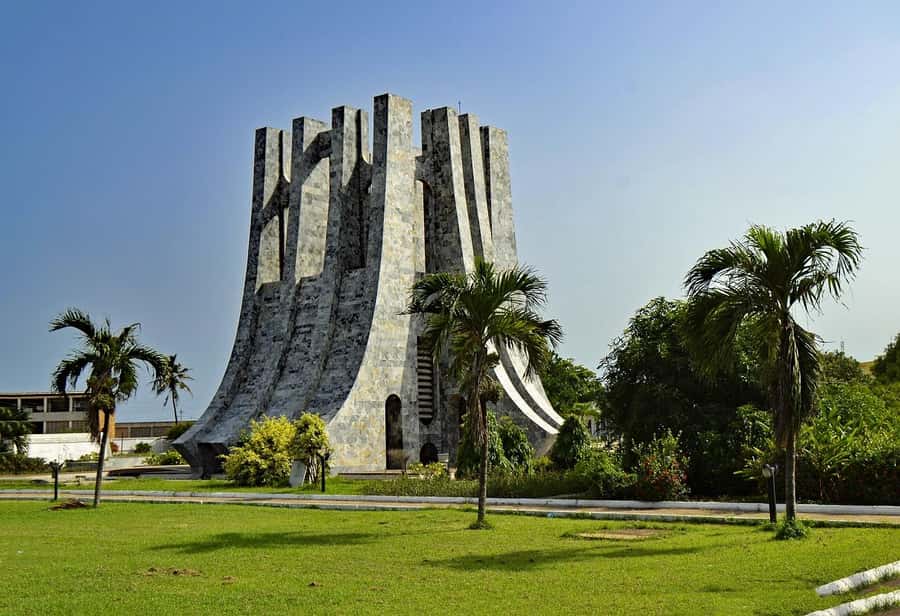 Visit Aburi Garden, Tetteh Quarshie Cocoa Farm & Waterfall - What the cocoa farm adds to the day