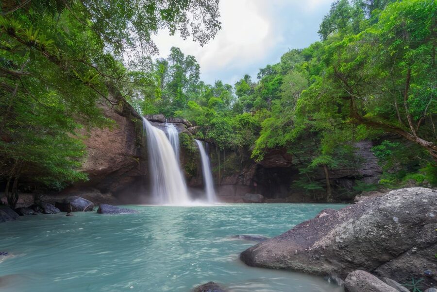 Waterfall, Chocolate Tour, Rainforest, Royal Historical - A shorter, quieter alternative to the road to Hana
