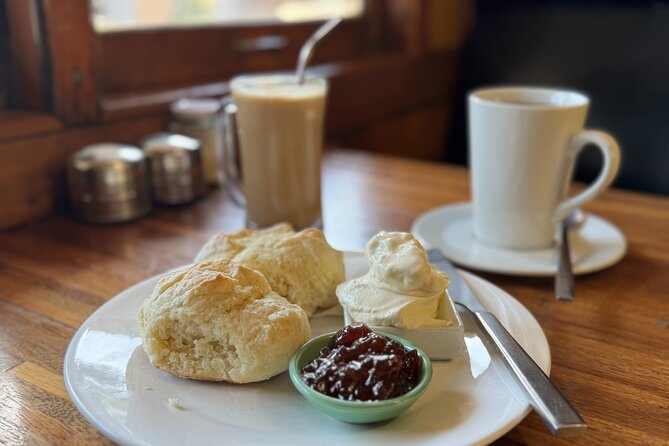 Yarra Valley Foodie Tour, Devonshire Tea, Cheese and Chocolate - Stop three: Healesville and the five-cheese board