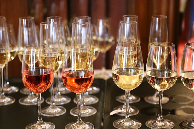 Yarra Valley Wine Tour inc lunch with a glass of wine, tastings and chocolate - Chocolate ends the day on an easy note