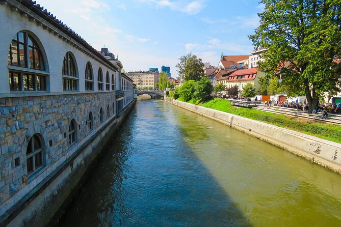 Zagreb: Lake Bled & Ljubljana Day Tour with Chocolate Gift - What the $101.27 price really buys