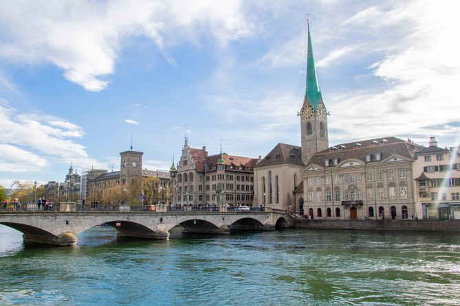 Zurich: Chocolate Tasting and Walking Tour with a Local - Is $185.56 a fair price for two hours?