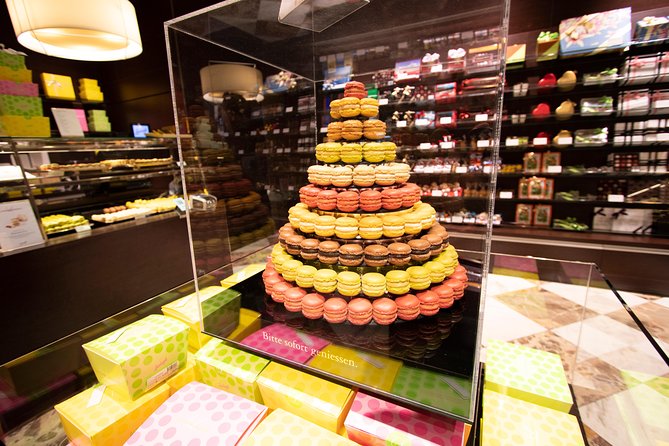 Zurich: Chocolate Tasting and Walking Tour with a Local - Walking, transport, and practical comfort