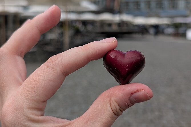 Zurich Chocolate Tour: Discover Artisan Chocolate and Its History - What the Zurich chocolate walk is really about