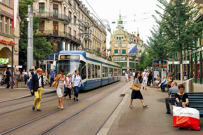 Zurich City & Lindt Home of Chocolate Last-Minute Tour - What kind of Zurich tour is this?