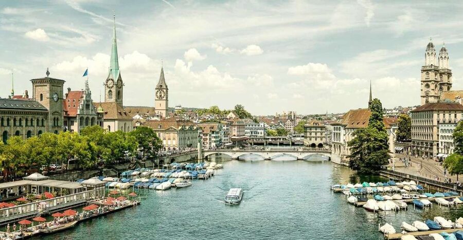 Zurich: City Tour, Cruise, and Lindt Home of Chocolate Visit - Seeing Zurich from the coach